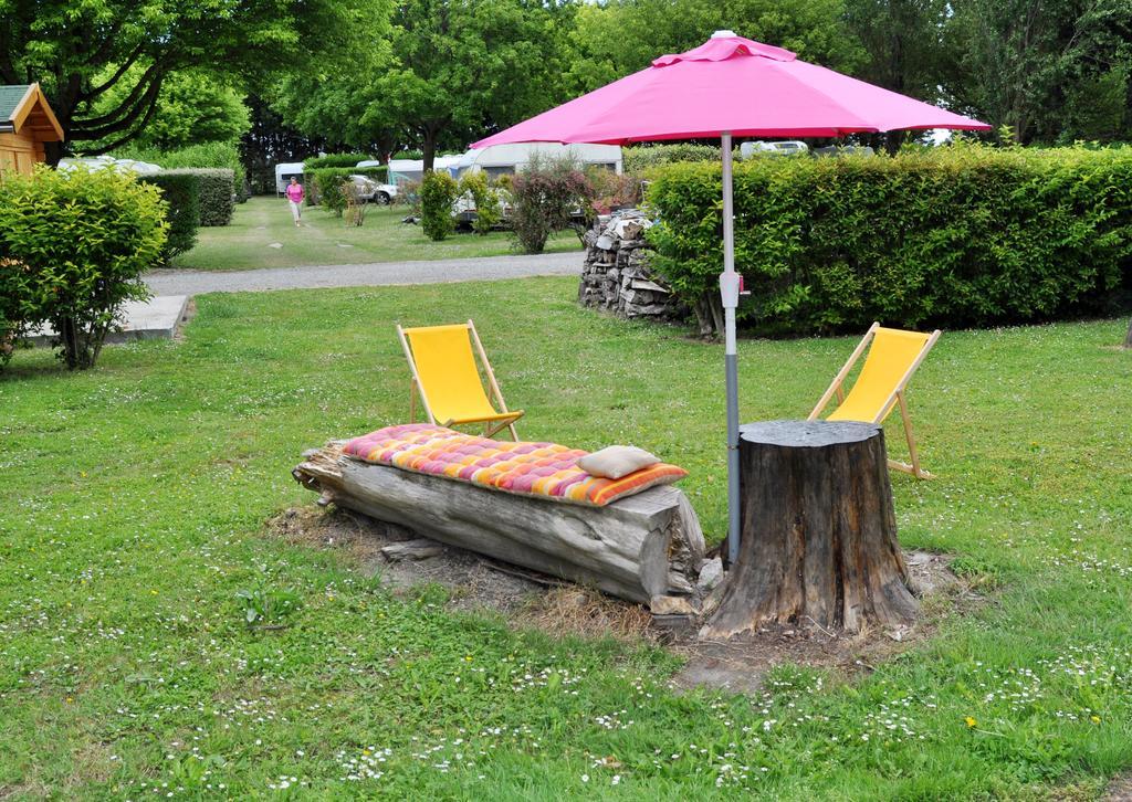 Camping Les Couesnons Roz-sur-Couesnon Exterior foto