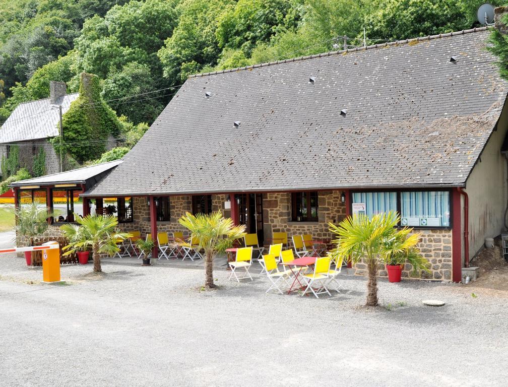 Camping Les Couesnons Roz-sur-Couesnon Exterior foto